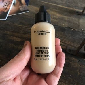 Mac Face and Body C3